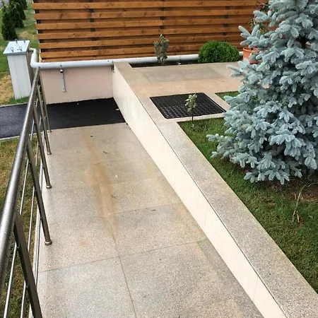 Apartman Cozy 2-room Penthouse Lakeview W14 Bukarest