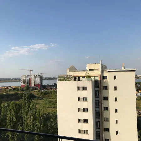 Апартаменты Cozy 2-room Penthouse Lakeview W14