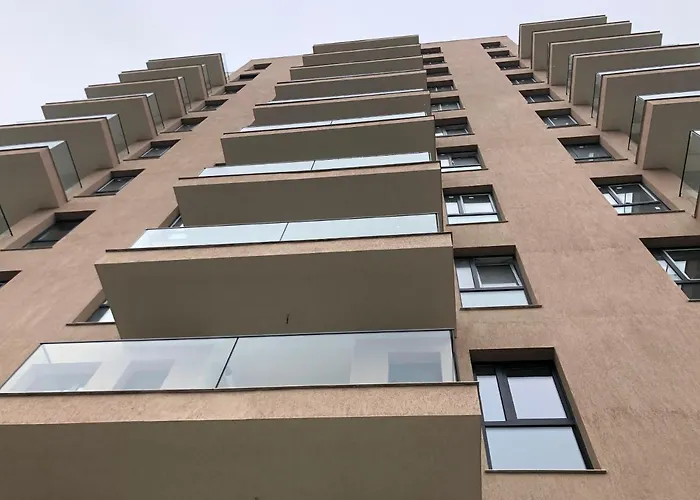 Апартаменты Cozy 2-room Penthouse Lakeview W14