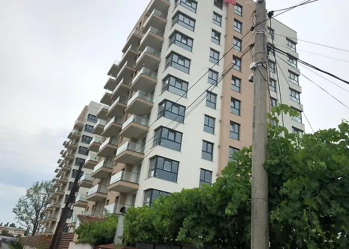 Апартаменты Cozy 2-room Penthouse Lakeview W14 *